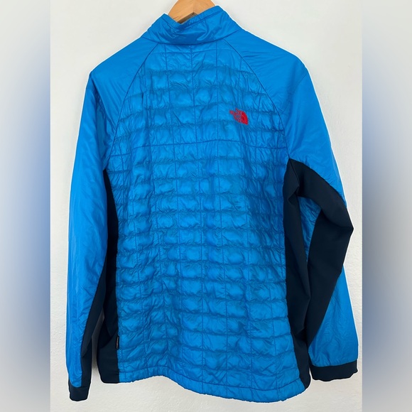 NORTHFACE men’s blue large lightweight jacket in great condition - Picture 2 of 3